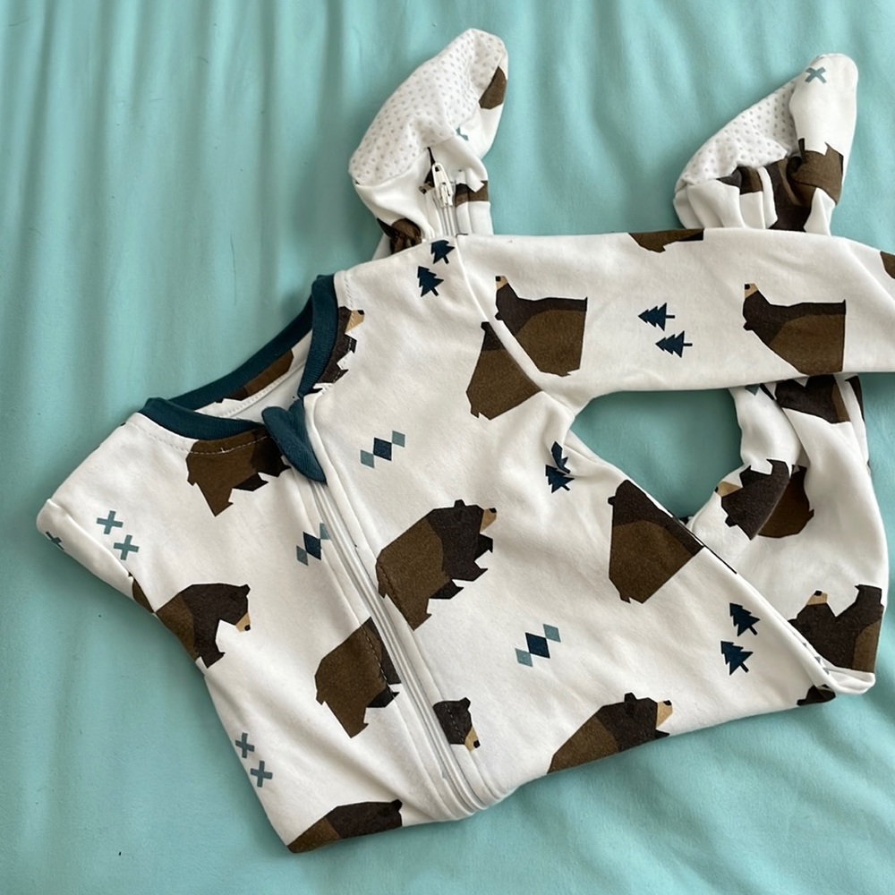 Zipper footie pajamas, light material 🐻